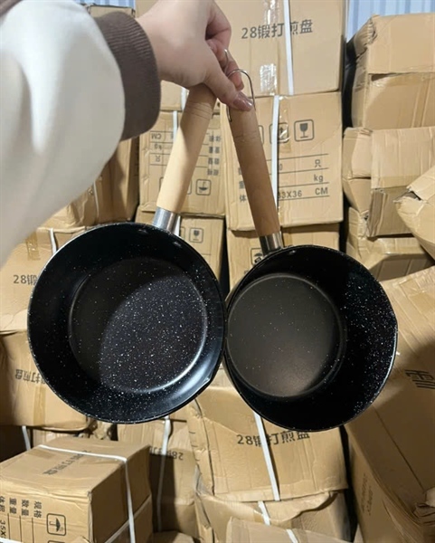Chảo 18CM Cán Gỗ (Thùng 60)